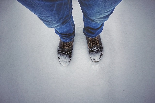 pocení nohou v zimě